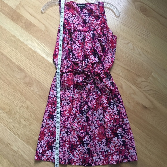 Express | Floral Summer Dress - Picture 4 of 5